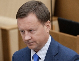 СМИ: экс-депутату Вороненкову предъявили заочное обвинение в мошенничестве