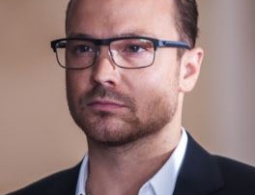 Алексей Чадов:  «Для безумия ради влюбленности я уже взрослый»
