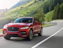Jaguar F-Pace, XF и XE получили новые двигатели