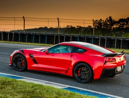 Chevrolet Corvette получил новую версию в России