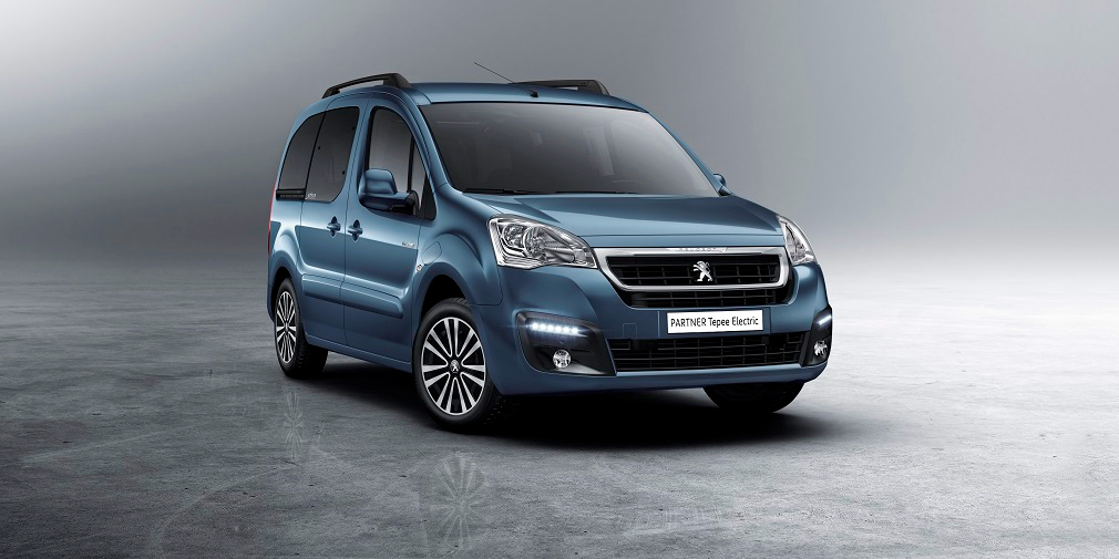 Peugeot рассекретил новый электрический фургон