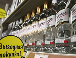 Минимальная цена на водку будет выше предложенной Минфином, пишут СМИ
