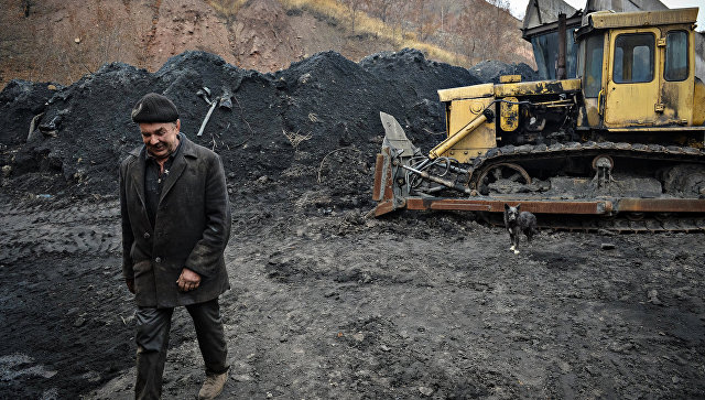 Порошенко подписал указ о диверсификации источников поставки угля