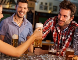 Ученые выяснили, чем мужская дружба отличается от женской