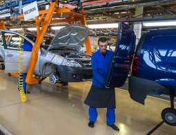 АвтоВАЗ вернулся к пятидневной рабочей неделе