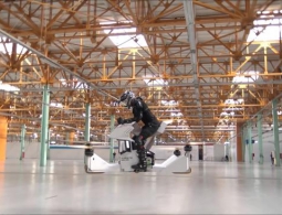 Российские разработчики из Hoversurf протестировали универсальную летательную платформу