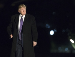 СМИ: Трамп подпишет новый указ по иммиграции в пятницу