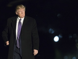 Трамп назвал CNN и New York Times "посмешищем"