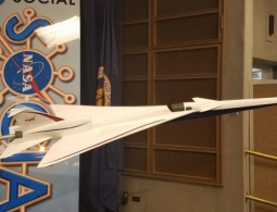 В NASA начали испытания миниатюрного прототипа сверхзвукового самолета