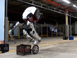 видео | Компания Boston Dynamics официально представила робота Handle