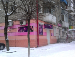 В Брянске во время расчистки снега скончался 46-летний мужчина
