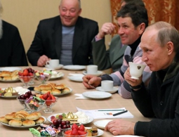 Путин сказал новгородским рыбакам, что 2017 год будет лучше 2016