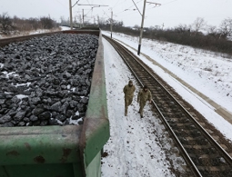 Украинские радикалы начали блокаду движения ж/д составов из России