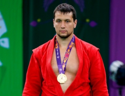 Артем Осипенко снова стал победителем чемпионата по самбо
