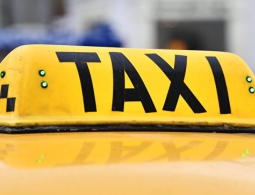 СМИ: исследователи назвали самый опасный цвет такси