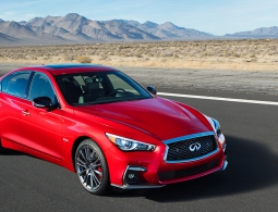 Компания Infiniti представила обновленный седан Q50