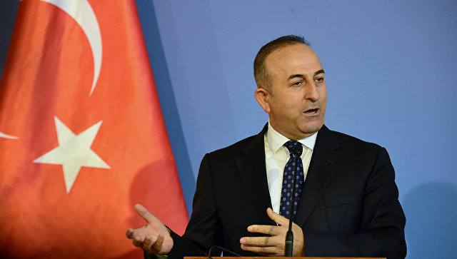 Нидерланды отказались пускать в страну самолет главы МИД Турции