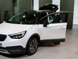 Opel представил новый компактный кроссовер Crossland X