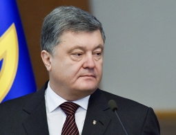 Порошенко анонсировал закон о восстановлении целостности Украины