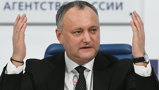Додон заявил послу США, что не позволит навредить интересам Молдавии