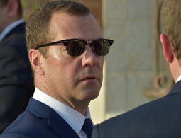 Песков объяснил отсутствие Медведева на заседании в Совете безопасности