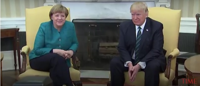 Трамп не стал пожимать руку Меркель после встречи в Белом доме