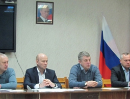 Брянское правительство взяло курс на расширение полей и уборку кладбищ