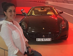 Сотрудниц Сбербанка задержали при покупке Ferrari