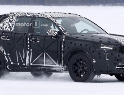 Серийная версия Volvo XC40 впервые замечена на тестах