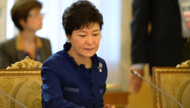 Южнокорейская прокуратура просит арестовать бывшего президента Пак Кын Хе