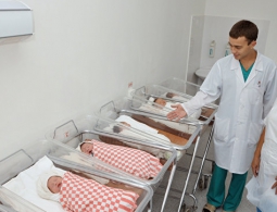 В Госдуму внесут законопроект о запрете суррогатного материнства