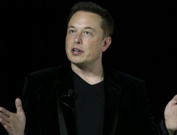 Илон Маск работает над интерфейсом для подключения мозга к компьютеру