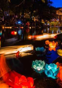 Фестиваль Водных фонариков