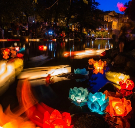 Фестиваль Водных фонариков