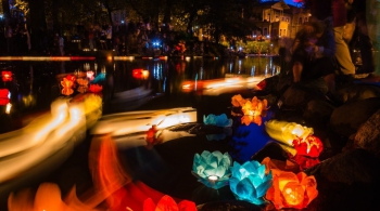 Фестиваль Водных фонариков