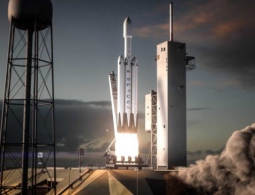 Илон Маск: лётные испытания Falcon Heavy начнутся летом