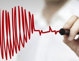 Представлена ЭКГ-футболка, способная следить за показателями работы сердца