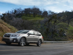 Компания Subaru представила обновленный Outback