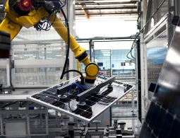 На Тайване построят автоматизированный завод для производства солнечных панелей