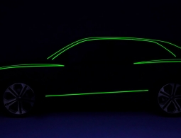 Audi опубликовала первое изображение нового кроссовера