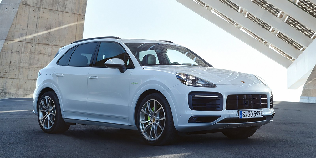 Новый Porsche Cayenne стал гибридом