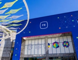 Итоги первого дня конференции Facebook F8: Oculus Go, обновления Facebook, Instagram и WhatsApp