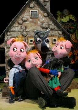 Про трех отважных поросят | Московский Губернский театр