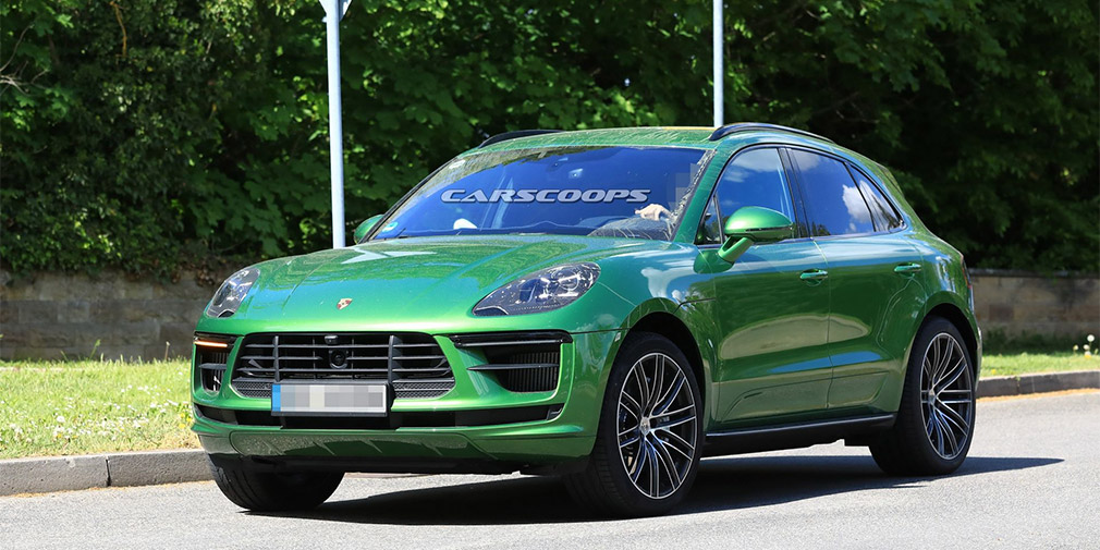 Обновленный Porsche Macan сфотографировали без камуфляжа