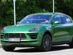Обновленный Porsche Macan сфотографировали без камуфляжа