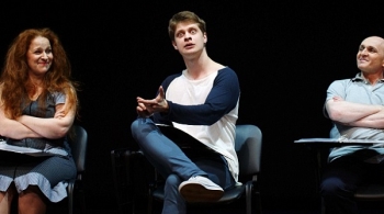 Все оттенки голубого | Театр Сатирикон