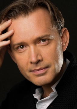 Олег Погудин