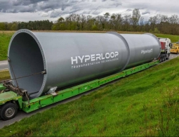 Hyperloop и летающие автомобили сразятся за будущее транспорта