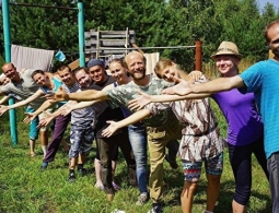 "Здесь нет суеты". Почему жители мегаполисов уезжают в экопоселения