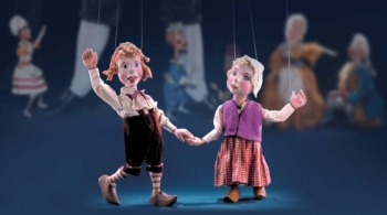 ТЕАТР НА ПОДУШКАХ